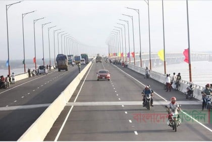 ইন্টারনেটে সার্চে পদ্মা সেতু নিয়ে মানুষের যত আগ্রহ

