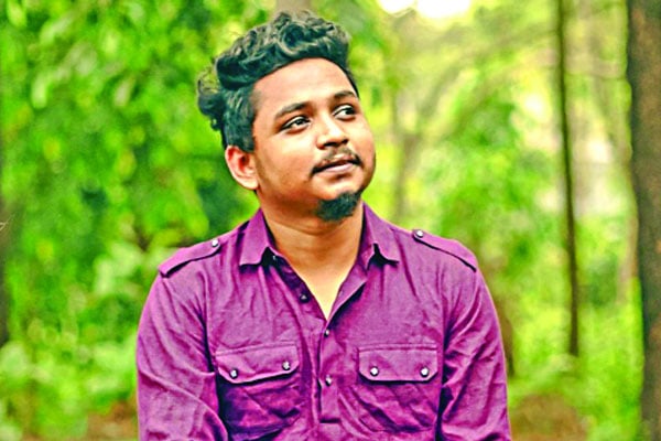 নতুন ভিডিও লাল শাড়ি