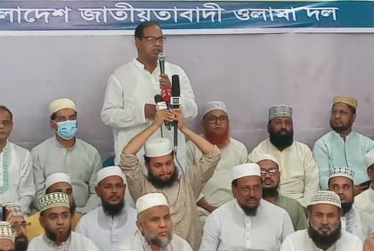 খালেদা জিয়া অত্যন্ত অসুস্থ : দুদু

