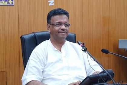 আসন্ন লোকসভা ভোটে বিজেপি ২৫ আসন পেলে কান ধরে উঠবস করব : ফিরহাদ হাকিম
