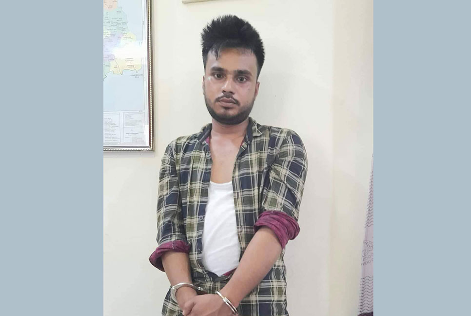 নেত্রকোনায় ছিনতাইকালে জনতার হাতে আটক ছিনতাইকারী