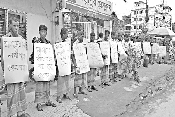 নিম্নমানের বীজে কৃষকের সর্বনাশ