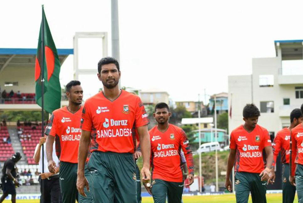 বোলিং ফিগার ১-১-০-১; তবুও কেন বঞ্চিত মোসাদ্দেক?