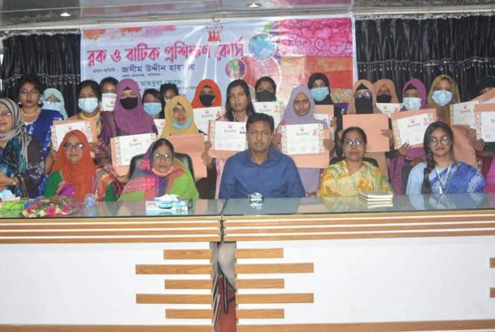 বরিশালে প্রশিক্ষণ কোর্সের সমাপনী অনুষ্ঠান 