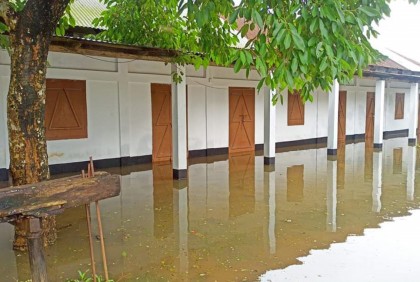 বন্যায় মৌলভীবাজারে শতাধিক শিক্ষা প্রতিষ্ঠান বন্ধ
