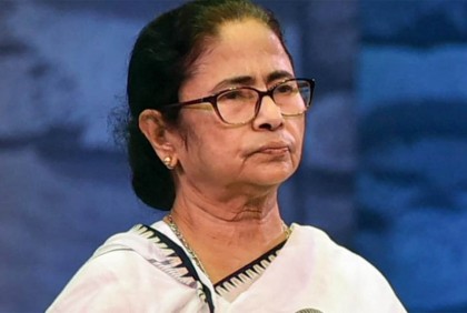 দেয়াল টপকে মমতার বাড়িতে ঢুকে পড়া যুবক রিমান্ডে, উঠছে নানা প্রশ্ন 

