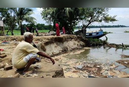 নবীনগরে মেঘনায় বিলীন ৩০টি বসতবাড়ি