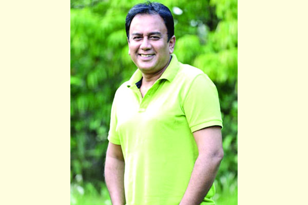 ‘আদর্শ বড় ভাই’