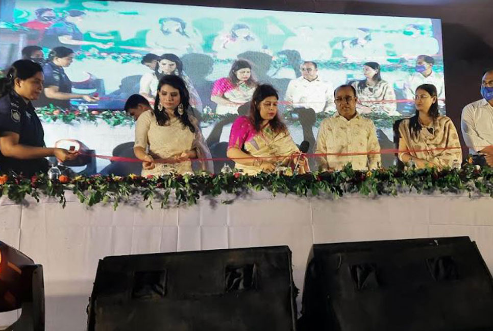 শরীয়তপুরে কুটির শিল্প মেলার উদ্বোধন