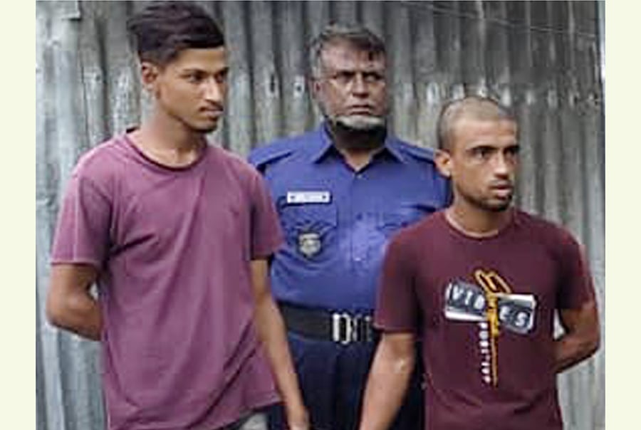 নেশার টাকার জন্য বাবা-মাকে মারধর, ২ তরুণের জেল
