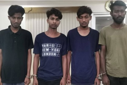 সিদ্ধিরগঞ্জে স্কুলছাত্রীকে গণধর্ষণের অভিযোগে গ্রেফতার ৪ 