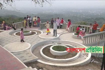 নতুন ভাবে সেজেছে আলুটিলা