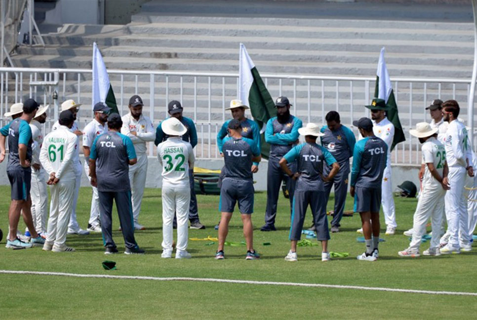 পাকিস্তান শিবিরে দুঃসংবাদ