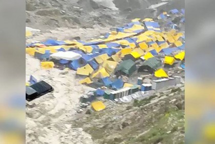 অমরনাথে মেঘ ভেঙে বৃষ্টি; মৃত্যু বেড়ে ১৫