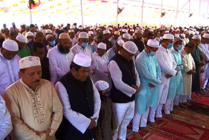বরিশালে ঈদের প্রধান জামাত অনুষ্ঠিত  