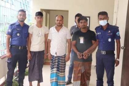 বেগমগঞ্জে ছাত্রলীগ নেতা বাশার হত্যায় অস্ত্রসহ গ্রেফতার ৩ 