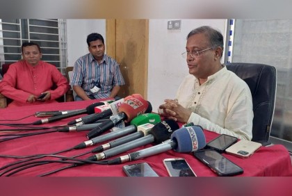 বিএনপিকে বিশ্ব পরিস্থিতির দিকে নজর দেওয়ার পরামর্শ তথ্যমন্ত্রীর
