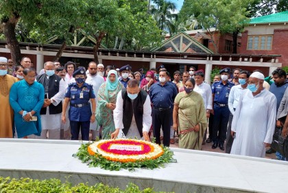 র‌্যাব অত্যন্ত সুশৃঙ্খল বাহিনী, টুঙ্গিপাড়ায় স্বরাষ্ট্রমন্ত্রী