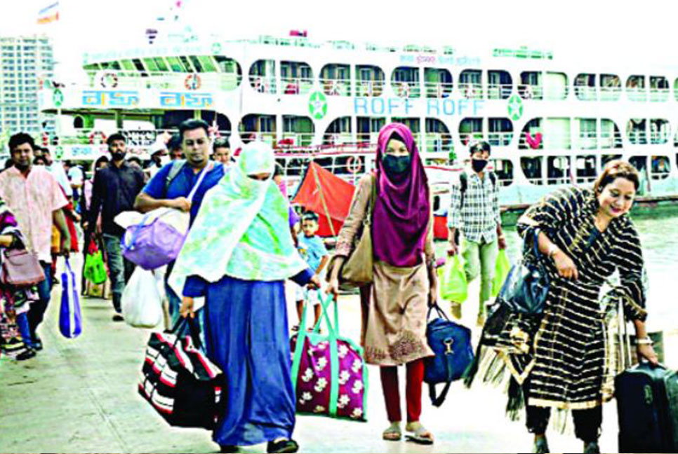 রাজধানীতে ফিরছেন কর্মজীবী মানুষ