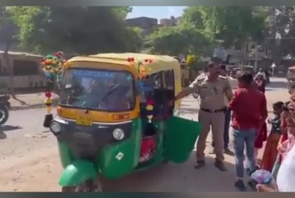 এক অটোতে ২৭ যাত্রী, গুনতে গিয়ে অবাক পুলিশ!