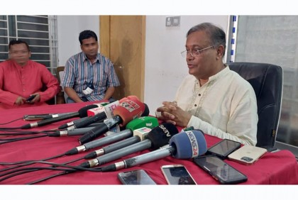 বিদেশিদের কাছে দৌড়-ঝাঁপ না করে জনগণের কাছে যান : বিএনপিকে তথ্যমন্ত্রী



