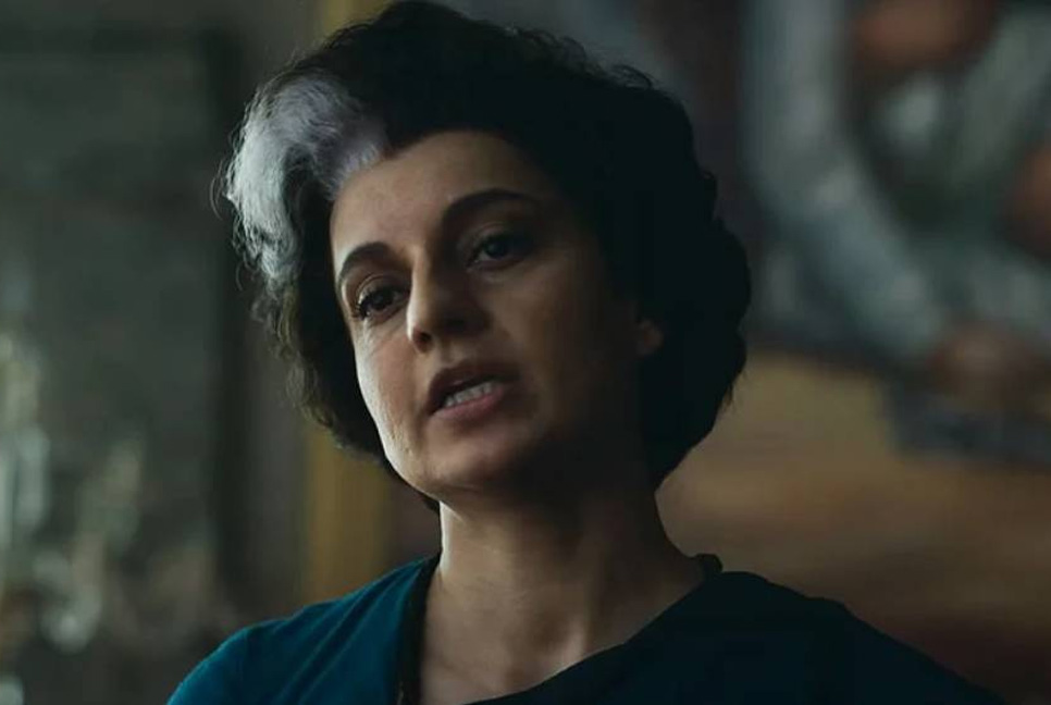 তিনি যেন হুবহু ইন্দিরা গান্ধী 

