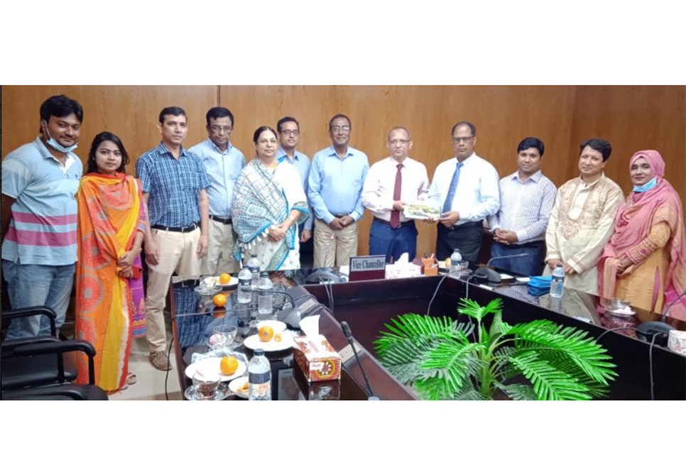 রাবি উপাচার্যের সঙ্গে দুবাইয়ে নিযুক্ত বাংলাদেশের কনসাল জেনারেলের মতবিনিময়

