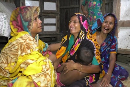 লক্ষ্মীপুরে ভাই-বোনের লাশ মিললো ডোবায় 

