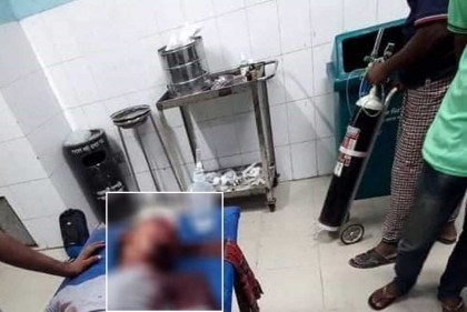 বরগুনায় বাস-পণ্যবাহী ট্রাকের মুখোমুখি সংঘর্ষে নিহত ১, আহত ৭