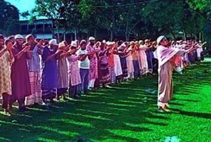 চিরিরবন্দরেও বৃষ্টির জন্য বিশেষ নামাজ