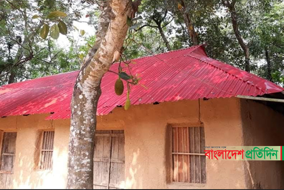 মাটির ঘরে হচ্ছে শিক্ষা জাদুঘর
