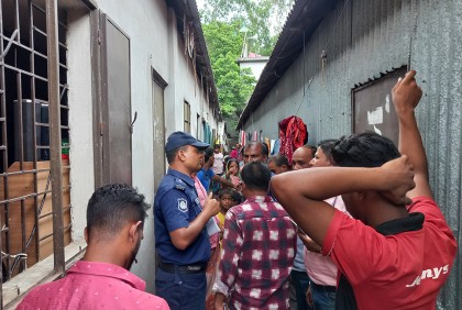 শিশু ধর্ষণ চেষ্টার অভিযোগে যুবক আটক