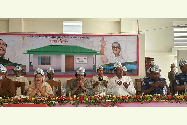 ভালুকায় মাথা গোঁজার ঠাঁই পেল আরও ৪৫ পরিবার