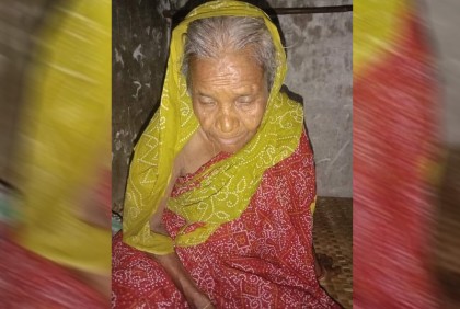 স্বজনদের কাছে ফিরে গেলেন সেই বৃদ্ধা