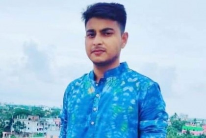 ব্যারাকের ছাদ থেকে পুলিশ সদস্যের গুলিবিদ্ধ মরদেহ উদ্ধার