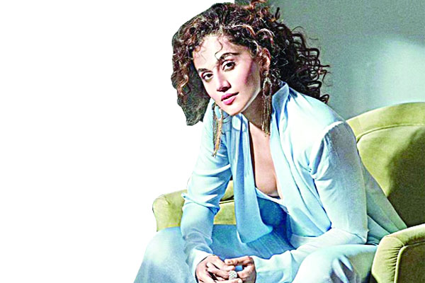 শাহরুখের স্টারডমে হতবাক