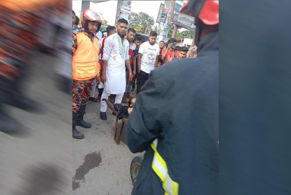 নাটোরে ট্রেনে কাটা পড়ে যুবকের পা বিচ্ছিন্ন