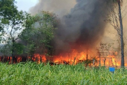 হত্যা-ধর্ষণ-গ্রাম পোড়ানোর কথা স্বীকার করছেন মিয়ানমারের সাবেক সেনারা

