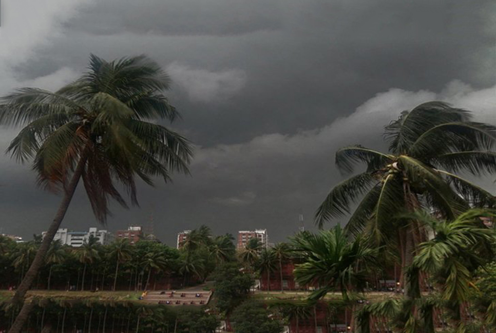 ১৩ জেলায় ঝড়ের আভাস


