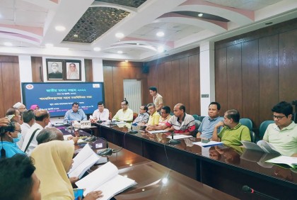 বছরে ৬৯ হাজার মেট্রিক টন মাছ উৎপাদন হয় পাবনায়