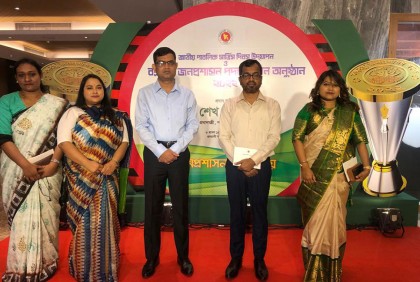 বঙ্গবন্ধু জনপ্রশাসন পদক পেলেন কুমিল্লার পাঁচ কর্মকর্তা