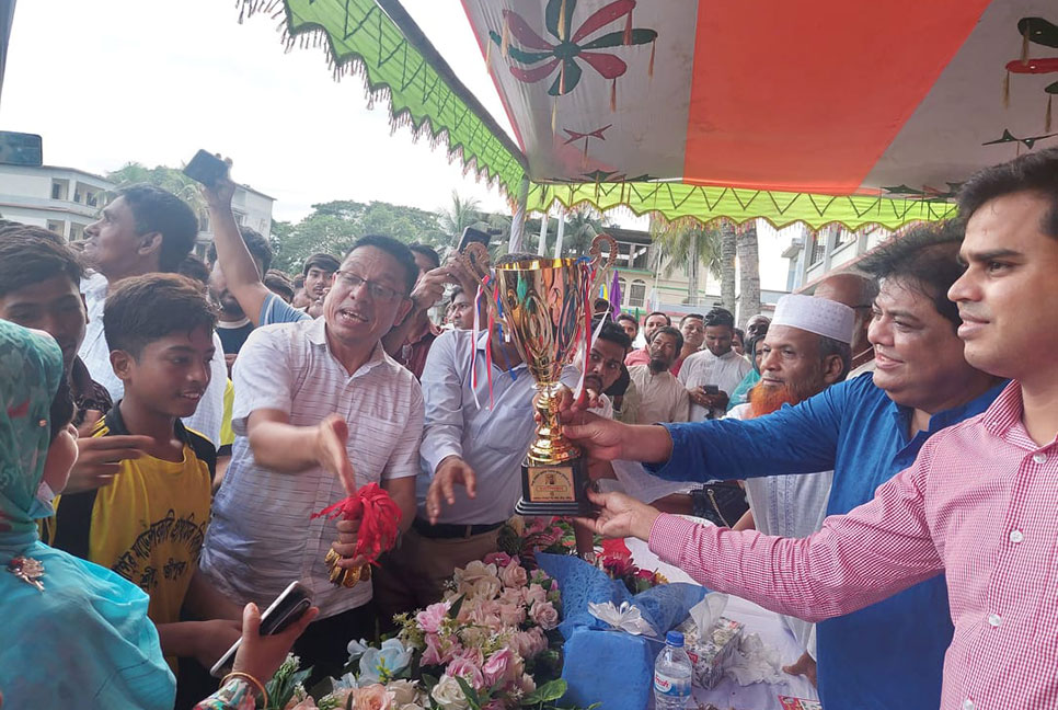 শ্রীপুরে বঙ্গবন্ধু ও বঙ্গমাতা গোল্ডকাপ টুর্নামেন্টের ফাইনাল