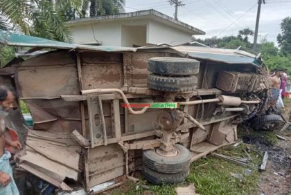 শ্রীপুরে বাসে ট্রেনের ধাক্কা : নিহত বেড়ে ৩

