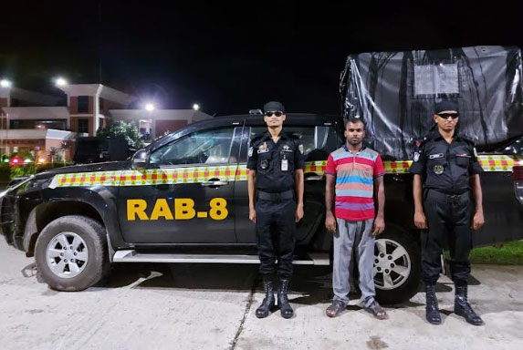 বরিশালে সড়ক দুর্ঘটনায় ৬ জন নিহতের ঘটনায় ঘাতক বাসচালক গ্রেফতার
