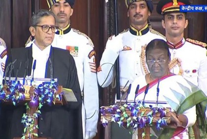 যে কারণে দীর্ঘ ৪৫ বছর ধরেই ২৫ জুলাই  শপথ নেন ভারতের রাষ্ট্রপতিরা
