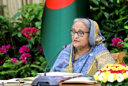 গাড়ি নিয়ে অত ছোটাছুটির দরকার নেই, মন্ত্রীদের প্রধানমন্ত্রী

