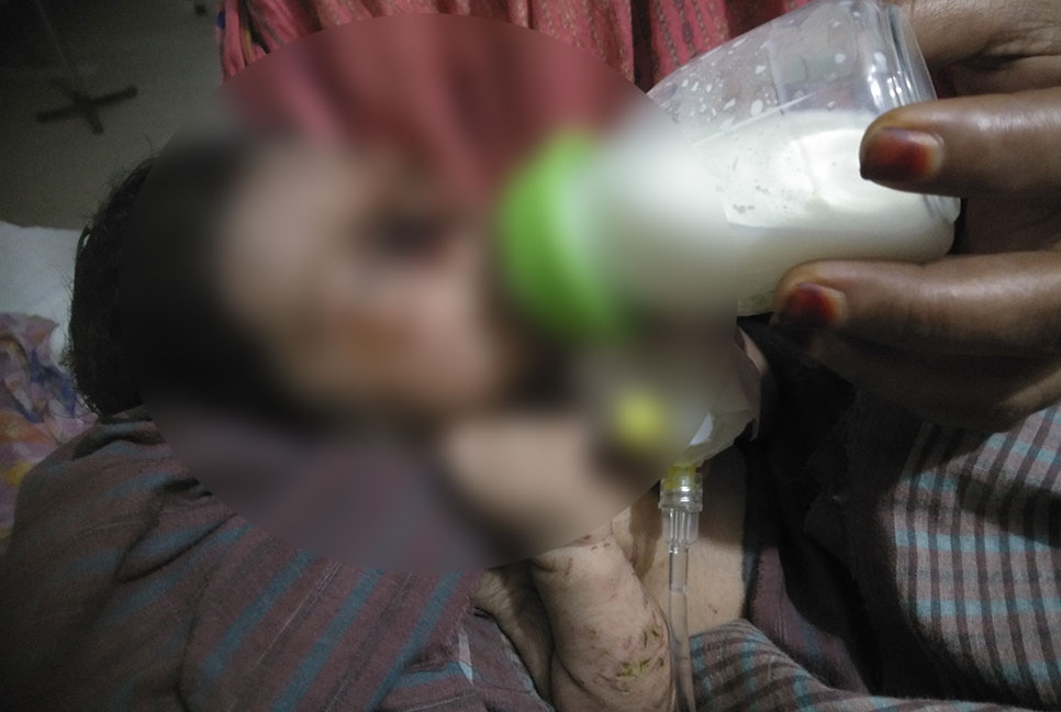 ধান ক্ষেতে কুড়িয়ে পাওয়া শিশুটি ভালো আছে