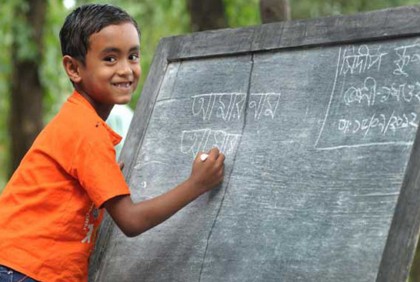 দেশে সাক্ষরতার হার ৭৪.৬৬ শতাংশ