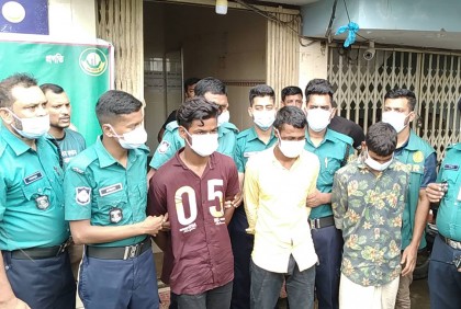 বুলবুল হত্যার নেপথ্যে ‘ছিনতাই’