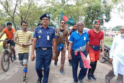 ৪৫ কিলোমিটার হেটে শহীদদের প্রতি শ্রদ্ধা জানালেন মুক্তিযোদ্ধা বিমল পাল